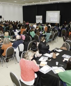 CRP-12 participa do I Encontro de Assistentes Sociais e Psicólogas(os) da Rede Estadual de Ensino de Santa Catarina